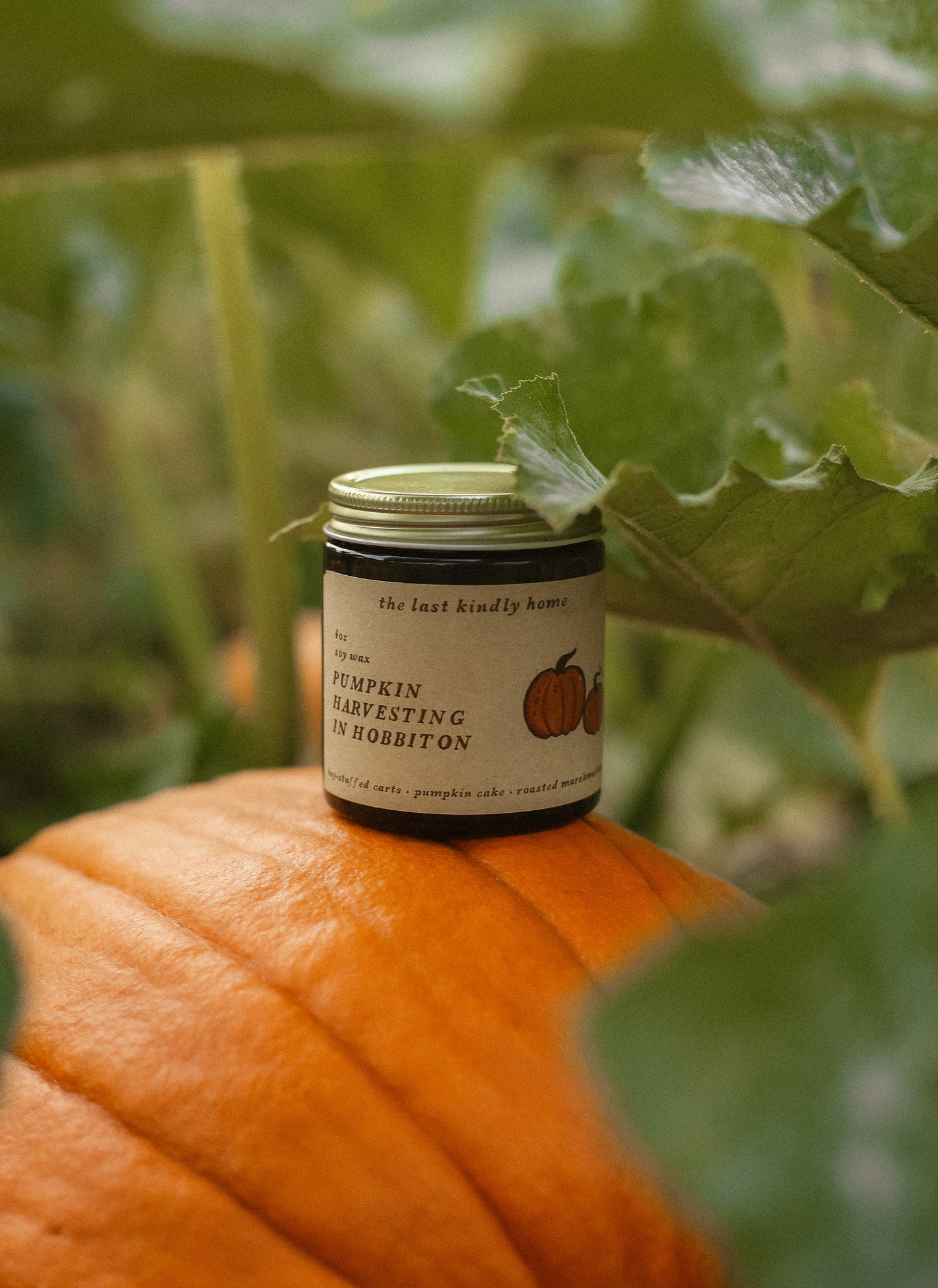 pumpkin harvesting in hobbiton candle (preorder)