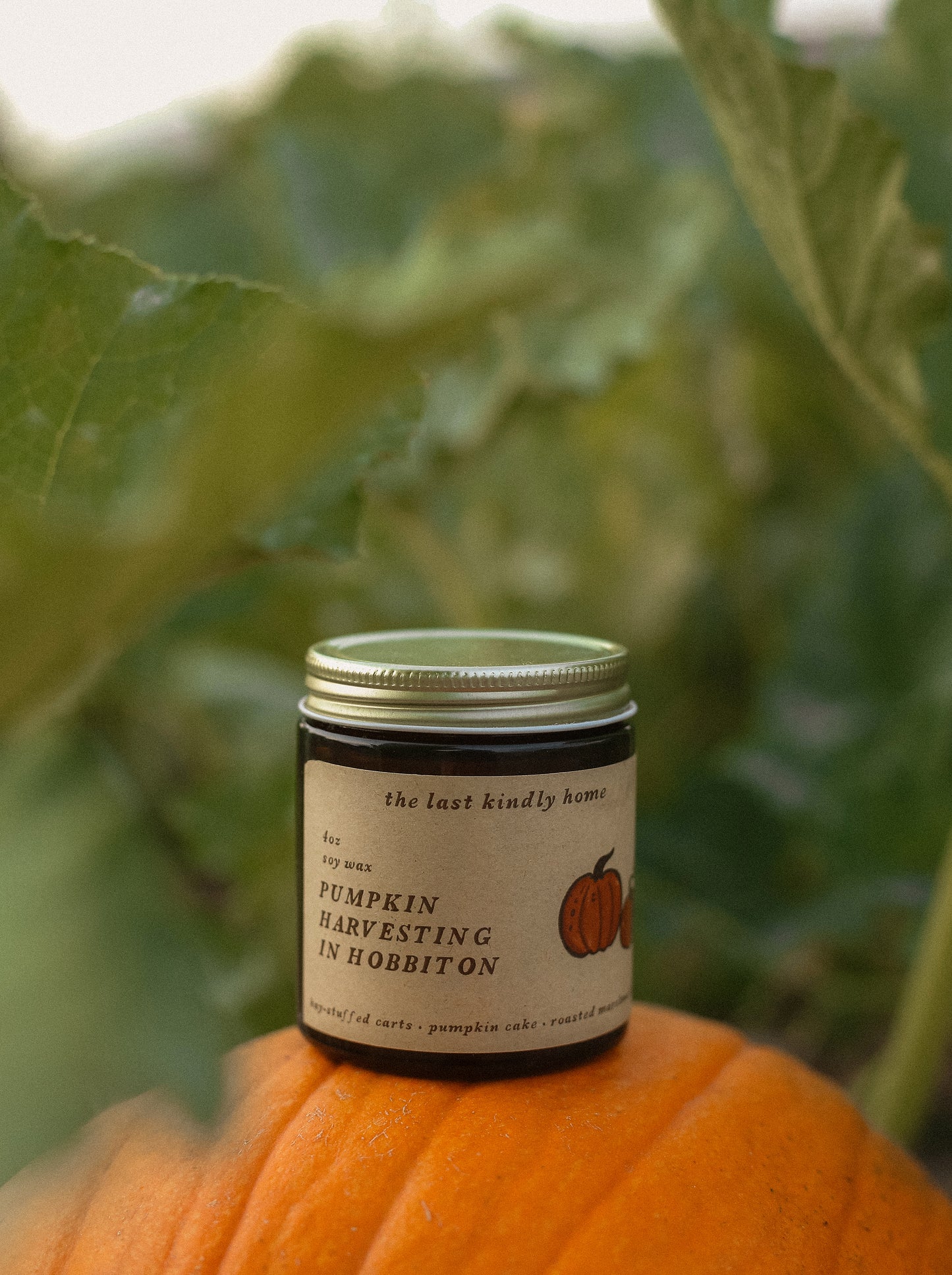 pumpkin harvesting in hobbiton candle (preorder)