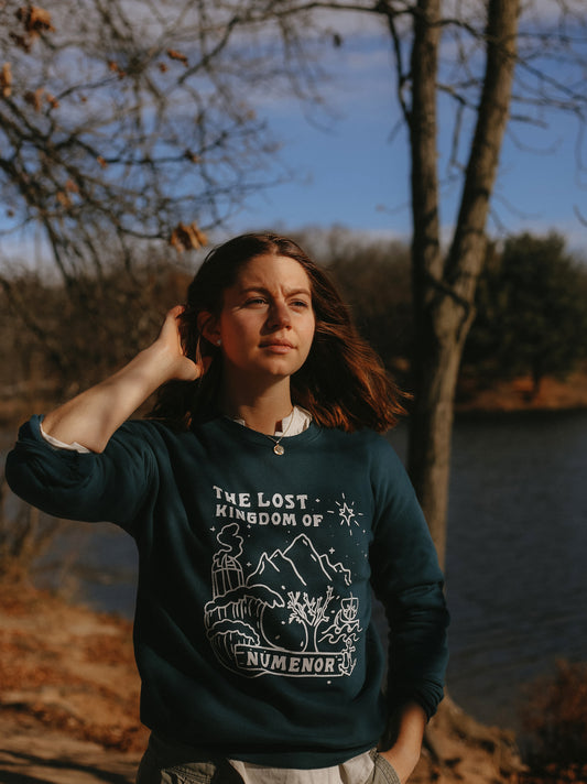 (flawed) lost kingdom of númenor sweatshirt- extra large