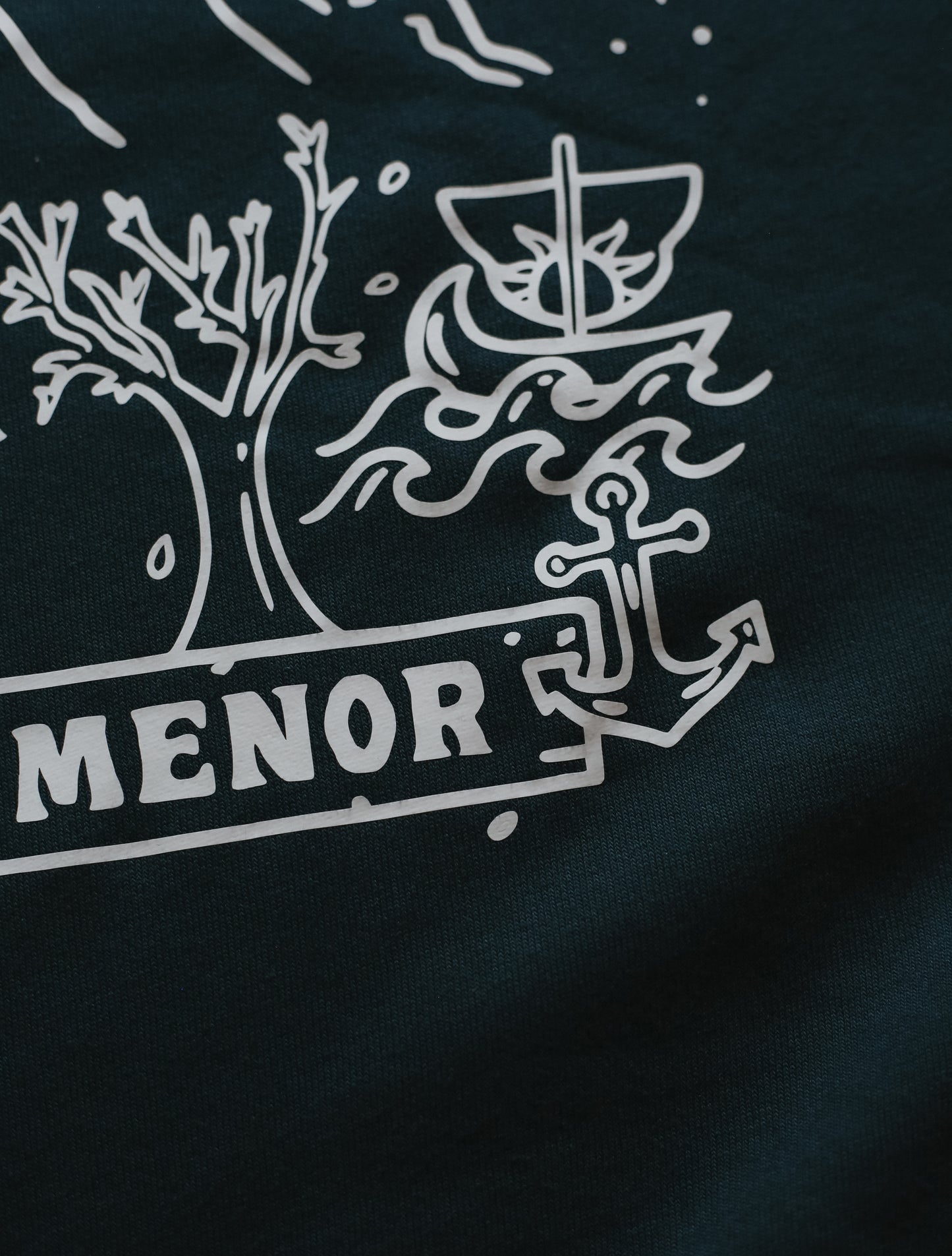 (flawed) lost kingdom of númenor sweatshirt- extra large