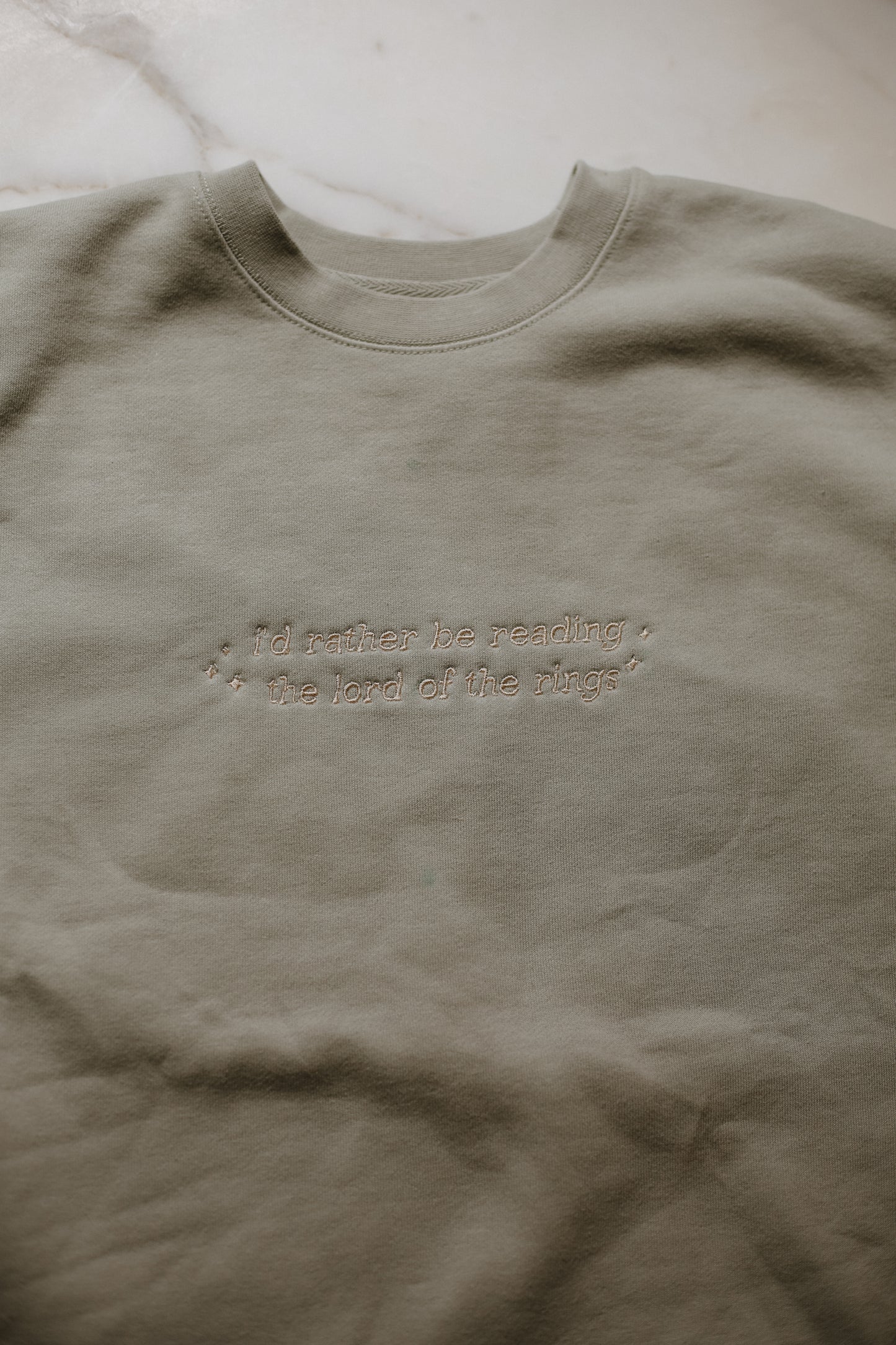 (ready to ship) lord of the rings embroidered sweatshirt - small, green