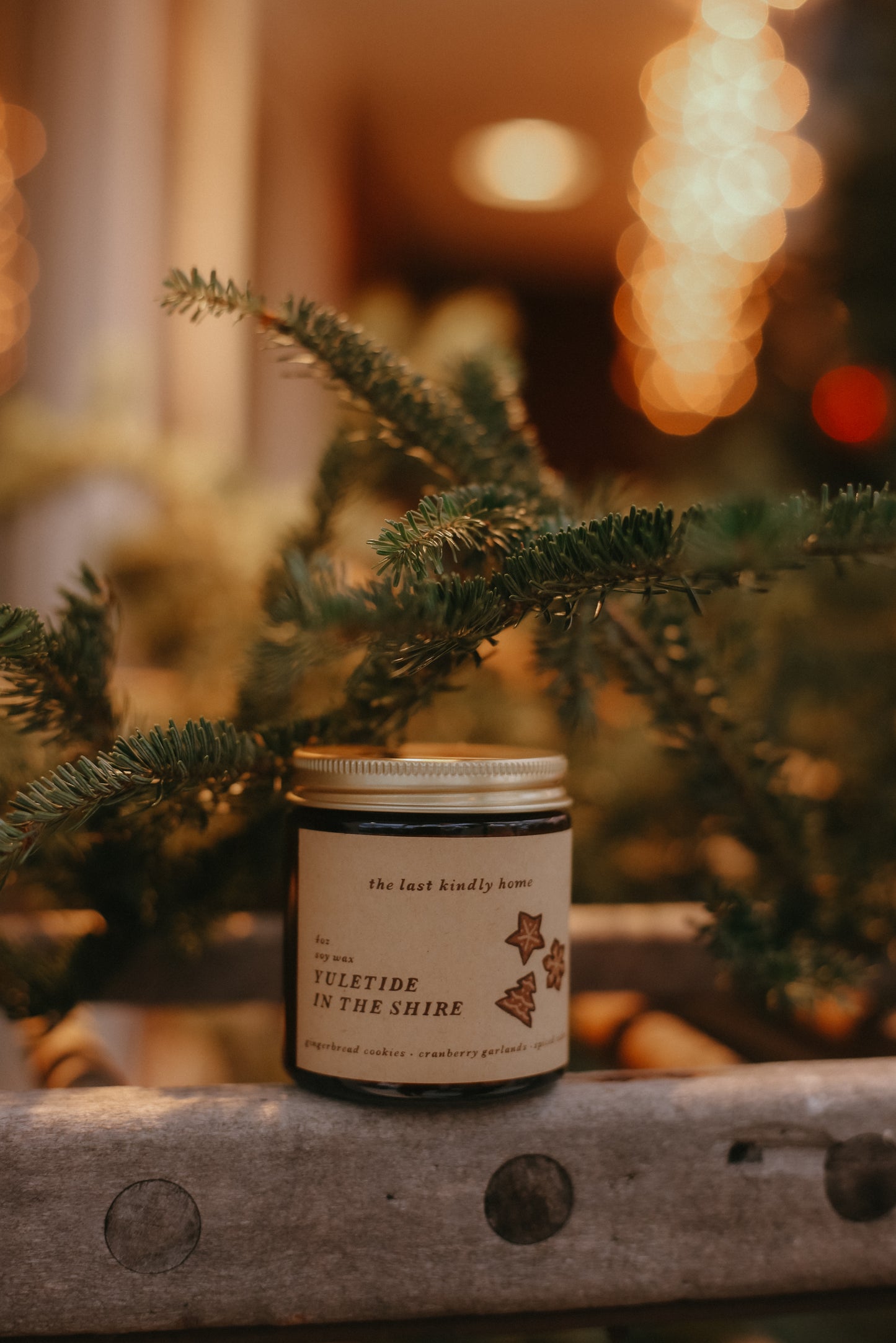 yuletide in the shire candle