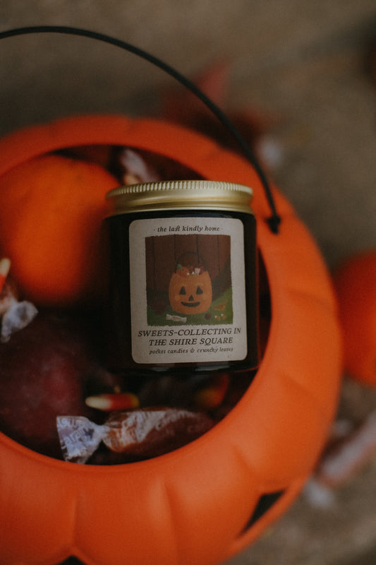sweets-collecting in the shire square candle
