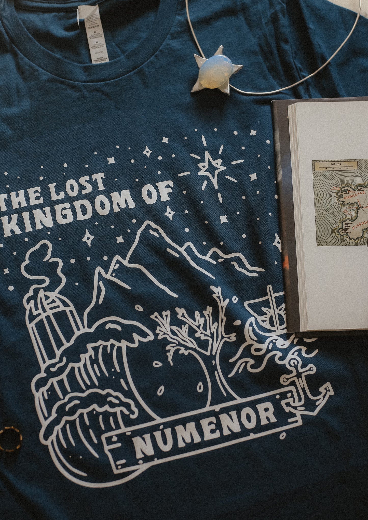 (PRE-ORDER) lost kingdom of númenor t-shirt